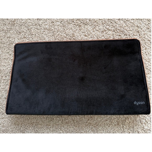 Dyson Black Storage Designed Bag for Dyson Airwrap with Magnetic Clasp - Picture 5 of 5